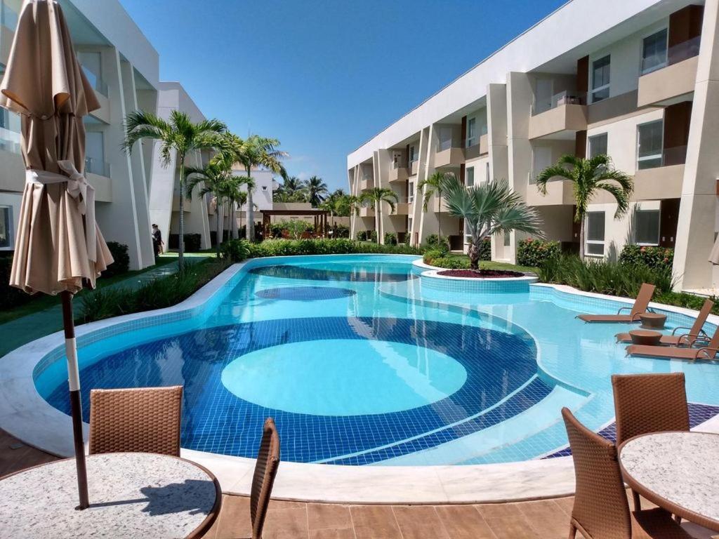 Apto Porto Smeralda-100 Metros Da * Guarajuba
